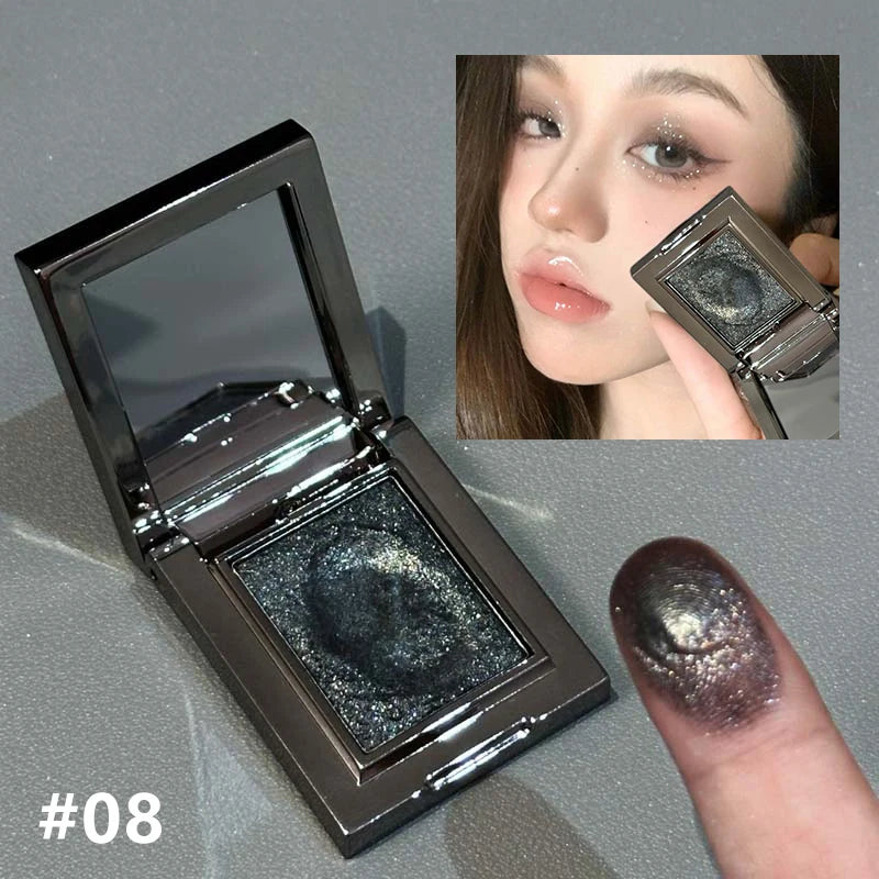 Chameleon Dark Green Eyeshadow Palette, Thin, Easy-to-Apply, Sparkling Pearly, Puree-like Eyeshadow, Illuminating Makeup